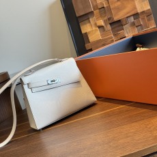 Hermes Kellybox 3